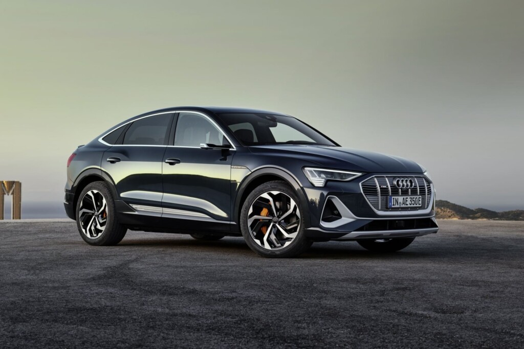 Огляд нового Audi E-tron