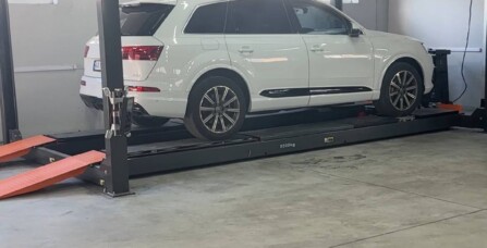 Розвал схождения на Audi Q7