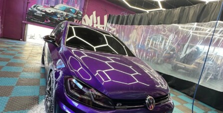 Неймовірний Volkswagen Golf R на трьохфазну мийку