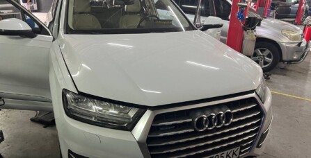 Заміна радіатора кондиціонера Audi Q7