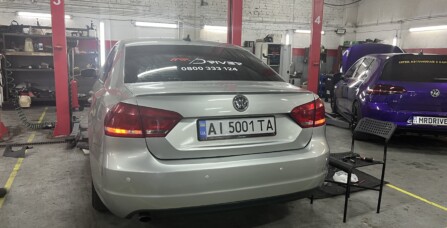 Заміна паливного насосу Volkswagen Passat з двигуном 1.8 TSI та коробкою передач Aisin