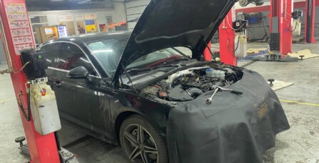 Заміна комплекта свічок та котушок запалювання Audi A4B9 2.0 TSI