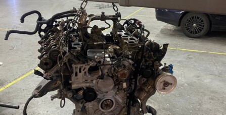 Переущільнення напівпиддону та переущільнення розвалу блоку Volkswagen Touareg 3.0 TDI