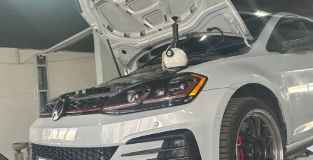 Заміна сайлентблоків і стійок стабілізатора задньої підвіски Volkswagen Golf VII 2.0 TSI