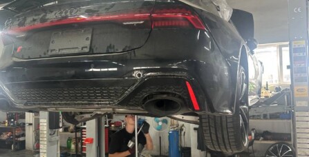 Відновлення авто після ДТП з США Audi RS7 4.0 TFSI