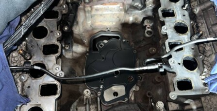 Чистка системи впуску та переущільнення розвалу блоку циліндрів Audi Q7 3.0 TDI