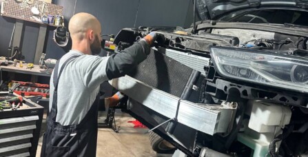 Заміна радіатора охолодження Audi Q5 2.0 TFSI