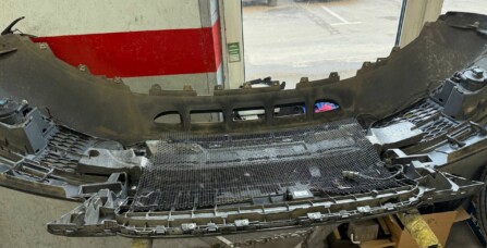 Читска радіаторів охолодження з зняттям передньої частини авто Audi Q5 2.0 TFSI