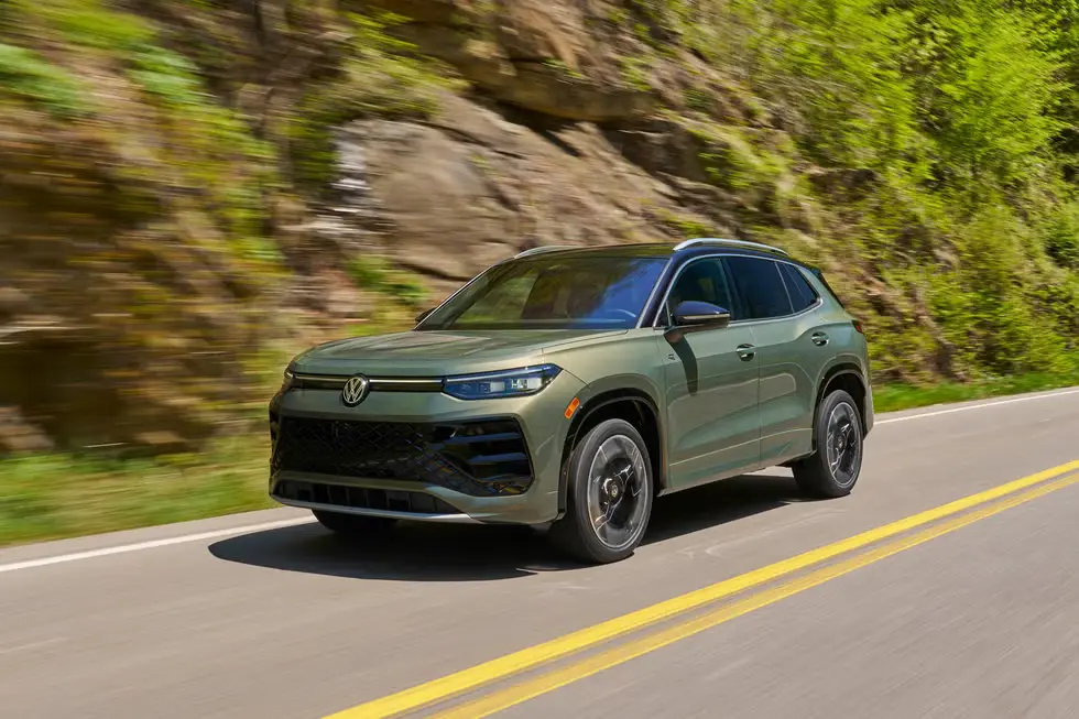 Новий Tiguan SEL R-Line Turbo — комфорт і стиль у преміум-компактному SUV