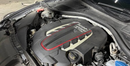 Заміна подушок двигуна через вібрацію та поштовхи Audi S7 4.0 TFSI