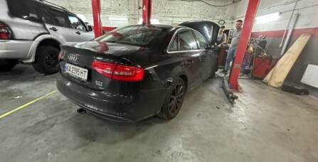 Заміна свічок запалювання Audi A4 B8 2.0 tfsi 2012