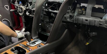 Заміна радіатора пічки Bentley Continental GT 6.0 Bi-Turbo