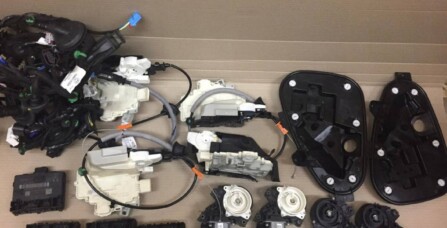 Встановлення доводчиків дверей Audi A6 C7 3.0 TDI