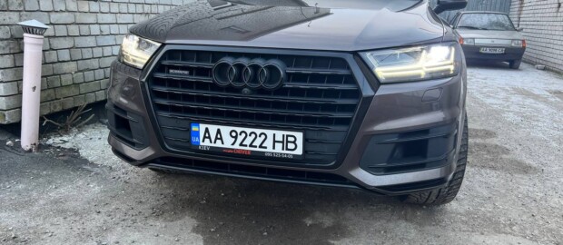 Замена масла в компрессоре надува Audi Q7 - 3.0 TFSI