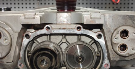 Заміна оливи в компресорі надуву Audi Q7 - 3.0 TFSI