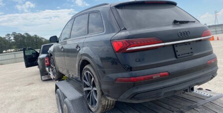 Відновлення авто з США Audi Q7 3.0 TSI 2021 року
