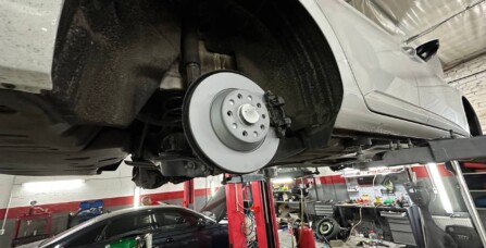 Замена ГРМ, замена тормозных дисков и колодок Skoda Superb 2.0 TDI