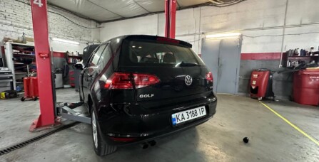Заміна насоса охолодження Volkswagen Golf 2.0 TSI