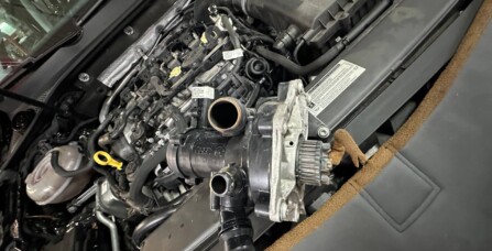 Замена насоса охлаждения Volkswagen Golf 2.0 TSI
