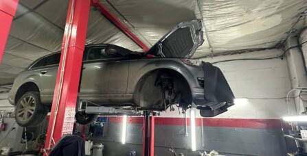 Підтікання півпіддону двигуна Audi Q7 3.0 TDI