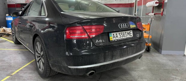 Установка Car Play Audi A8 3.0 TFSI