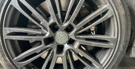 Технічний пошук несправності ходової частини Audi A7