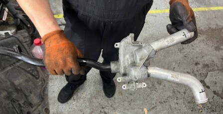 Підтікання охолоджуючої рідини Porsche Cayenne 4.8 турбо