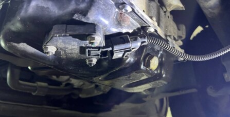 Слюсарні роботи по відновленню різьби на піддоні VW Golf 7 - 1.8 TSI