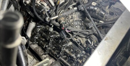 Ремонт паливних форсунок та переущільнення клапанних кришок Audi Q7