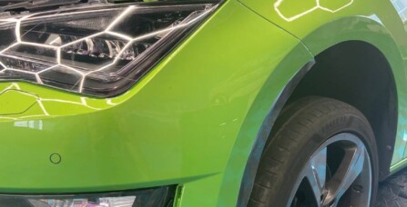 Оклейка передньої частини у поліліурітанову плівку Seat Leon FR