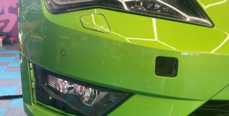 Оклейка передньої частини у поліліурітанову плівку Seat Leon FR