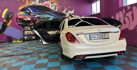 Mercedes Benz w222 - детейлінг мийка в три фази та миска пікапотнрго простору з консервацією