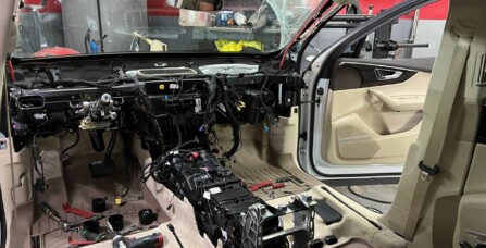 Заміна радіатора кондиціонера Audi Q7