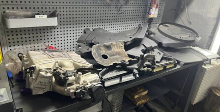 Заміна помпи та термостату Audi Q7 3.0 TFSI