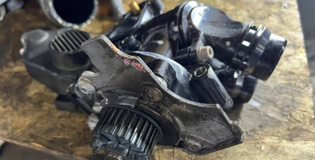 Заміна помпи Audi Q5 2.0 TFSI