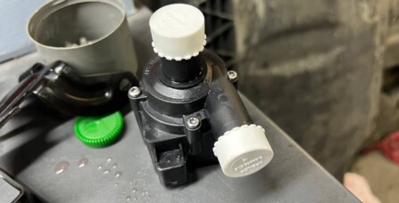 Заміна додаткового насосу охолодження Volkswagen Golf R 2.0 TSI