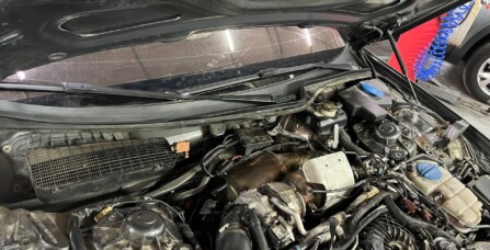 Встановлення даунпайпа Audi A6 C7 3.0 TDI