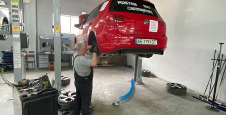 Заміна комплекта грм та ремонт ходової частини Volkswagen Golf 1.8 TSI