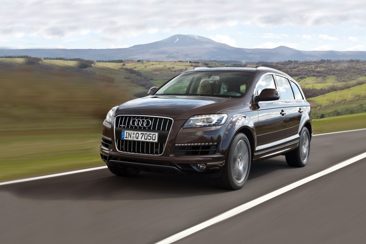 Підтікання оливи по задній кришці ДВС Audi Q7