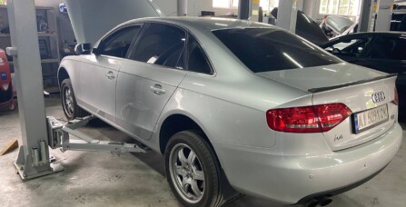 Заміна клапану ВКГ Audi A4 B8 2.0 TFSI