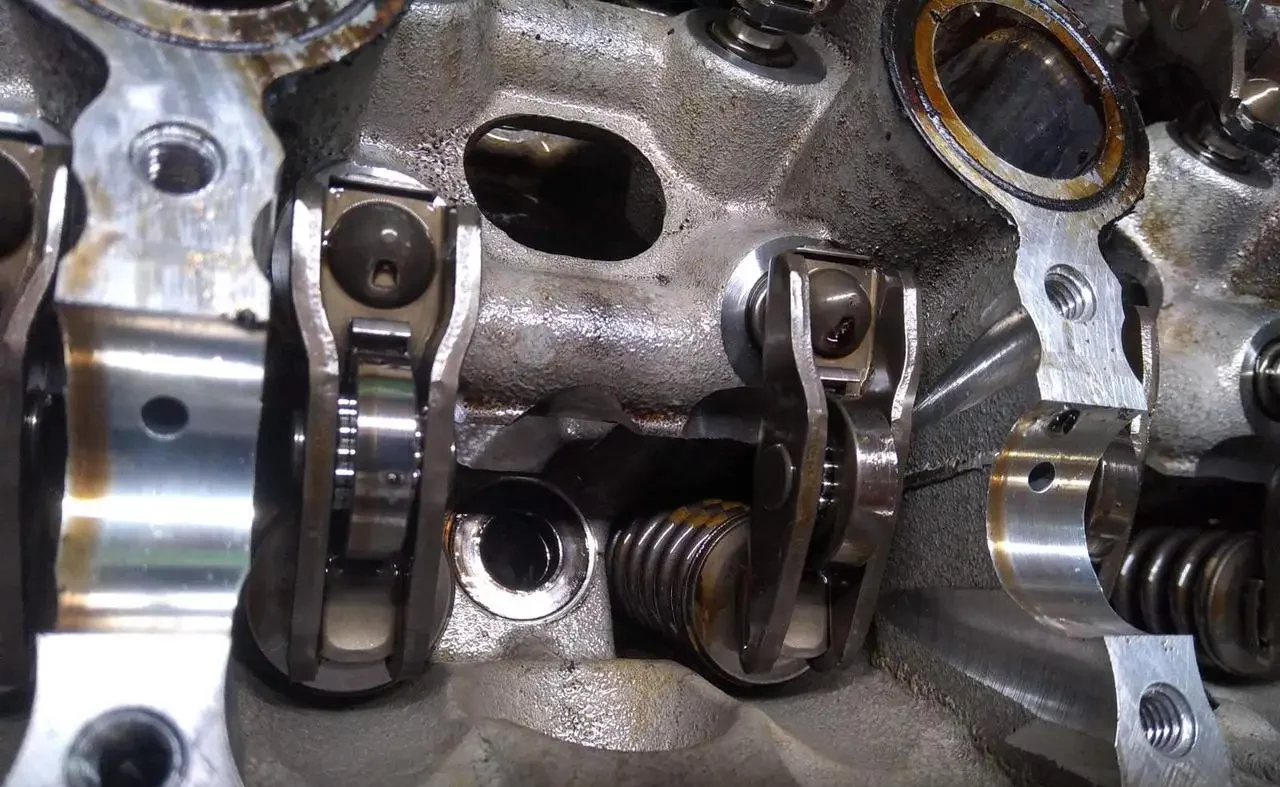 Проблеми з рокерами 3.0 TFSI