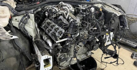 Переущільнення передньої кришки двигуна на Audi A6 C7 3.0 TDI 9 CRCA0