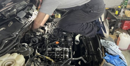 Заміна натягувачів ГРМ на Audi Q7 3.0 TDI