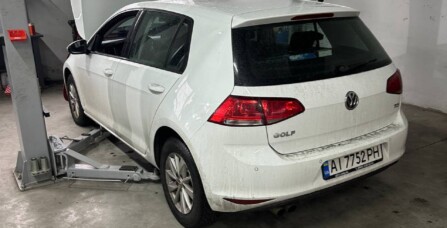 Планове ТО, заміна оливи в двигуні, всіх фільтрів та діагностика ходової частини Volkswagen Golf 1.8 TSI