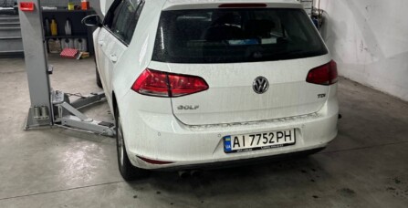 Планове ТО, заміна оливи в двигуні, всіх фільтрів та діагностика ходової частини Volkswagen Golf 1.8 TSI