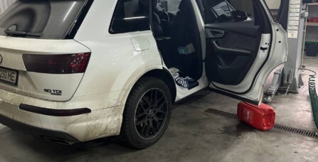 Чистка паливних насосів та баку Audi Q7 4.0 TDI