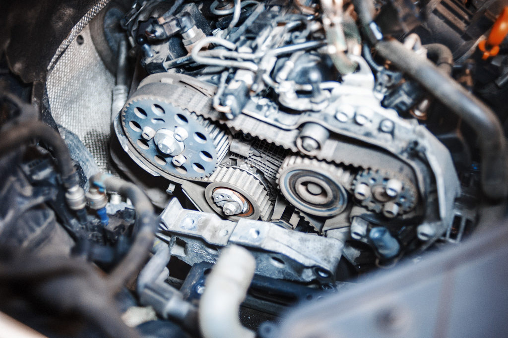 Ланцюг чи ремінь ГРМ у двигунах VAG: що обрати для надійної експлуатації?