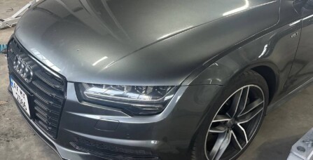 Як правильно замінити оливу та фільтри Audi S7 4.0 TFSI V8