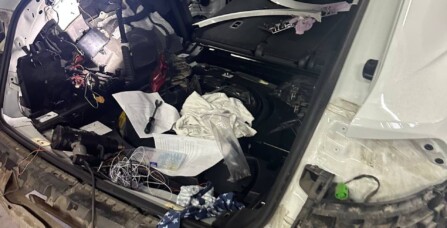 Встановлення оригінального комплекту дотяжок дверей Audi Q8 3.0 TFSI