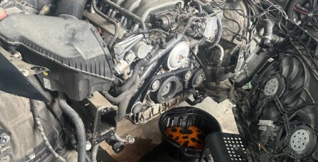 Заміна насосу охолодження та переущільнення передньої частини двигуна Audi A6C7 2.8 TFSI